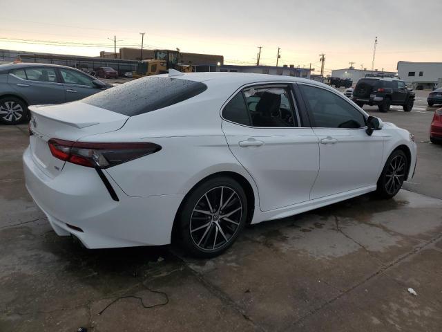 2021 Toyota Camry Se - Image 3