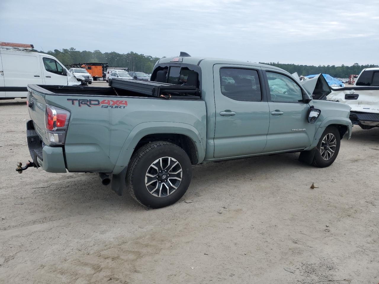 2023 TOYOTA TACOMA DOU - Фото 3