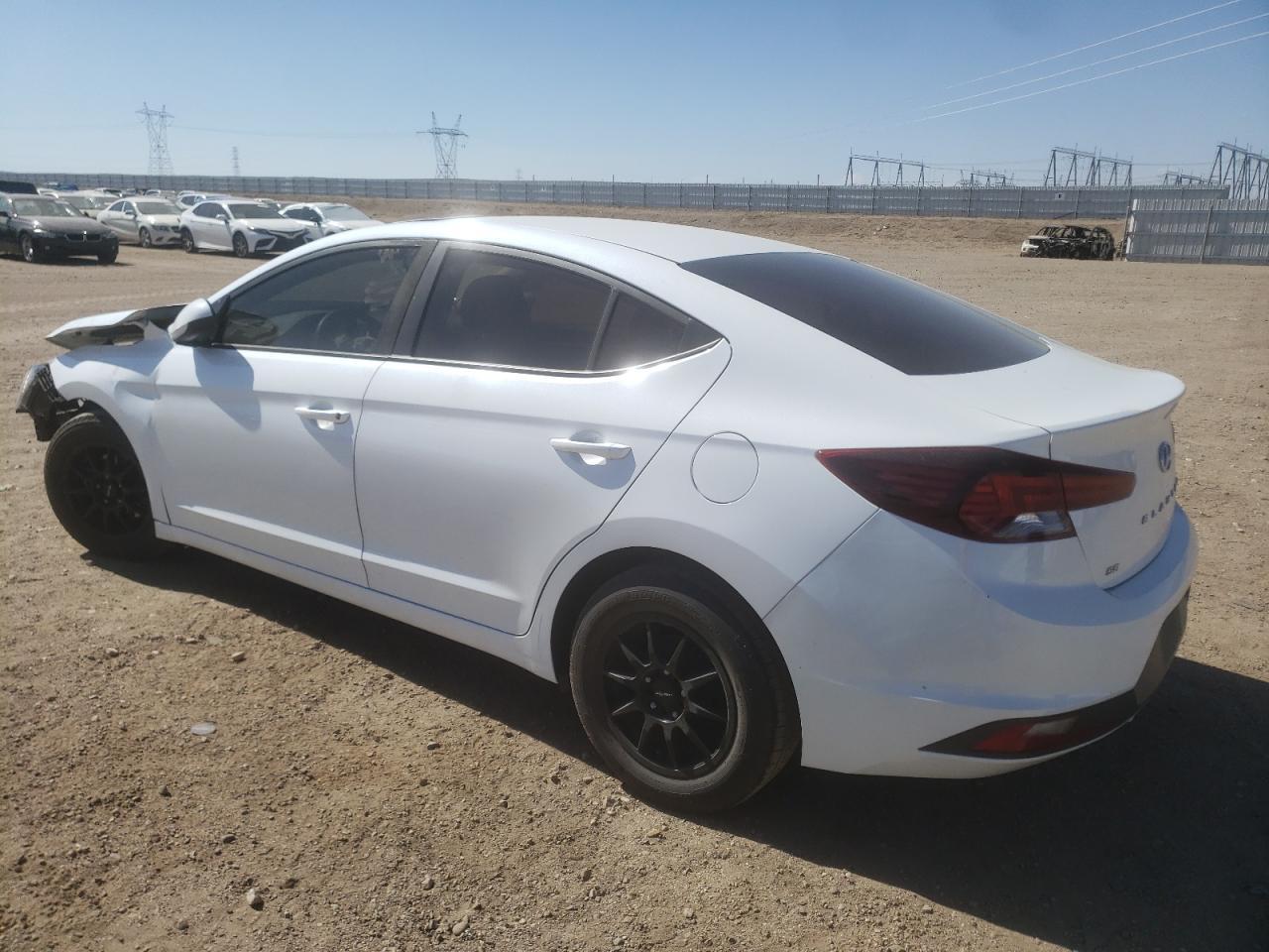 2019 HYUNDAI ELANTRA SE - Фото 2