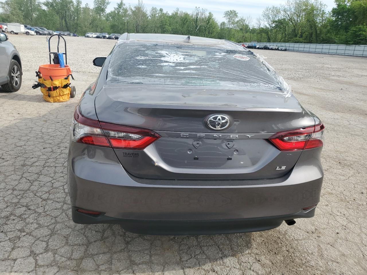 2023 TOYOTA CAMRY LE - Image 6