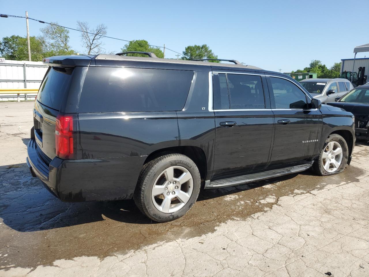 2017 CHEVROLET SUBURBAN K - Фото 3