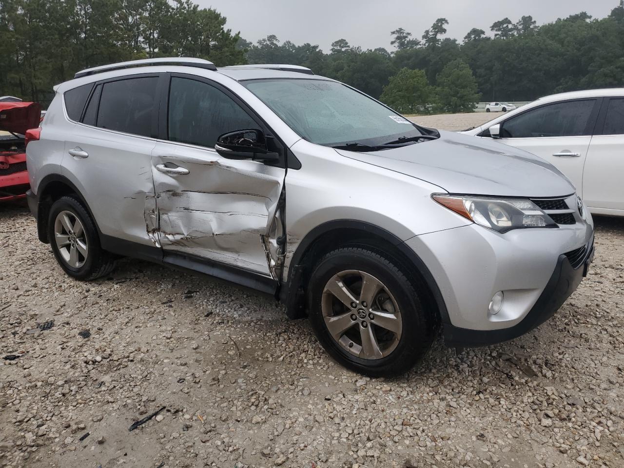 2015 TOYOTA RAV4 XLE - Фото 4