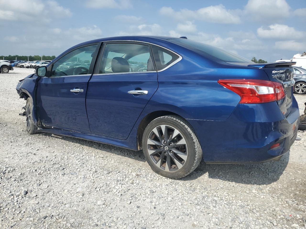 2017 NISSAN SENTRA S - Фото 2