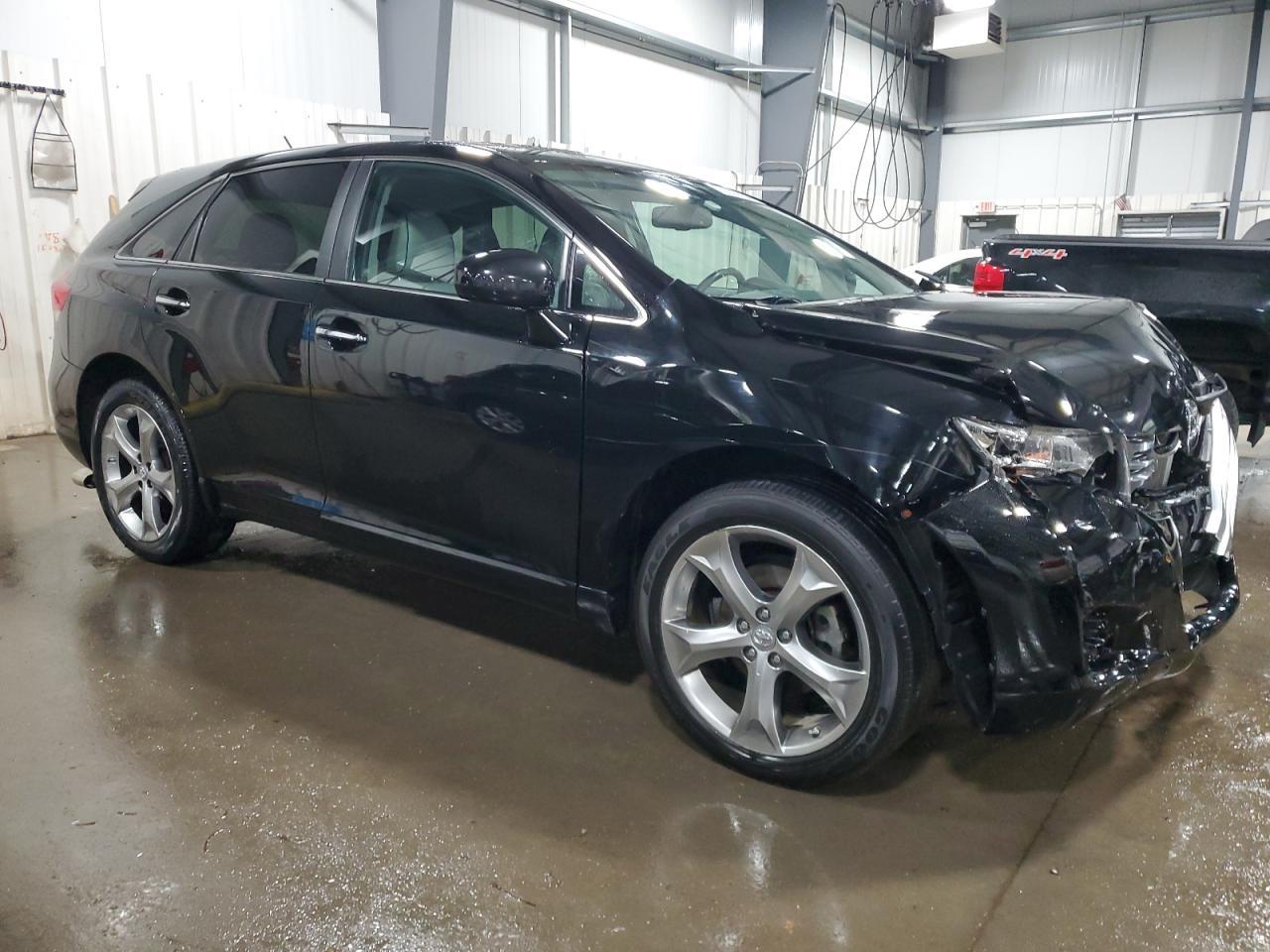 2012 TOYOTA VENZA LE - Image 4