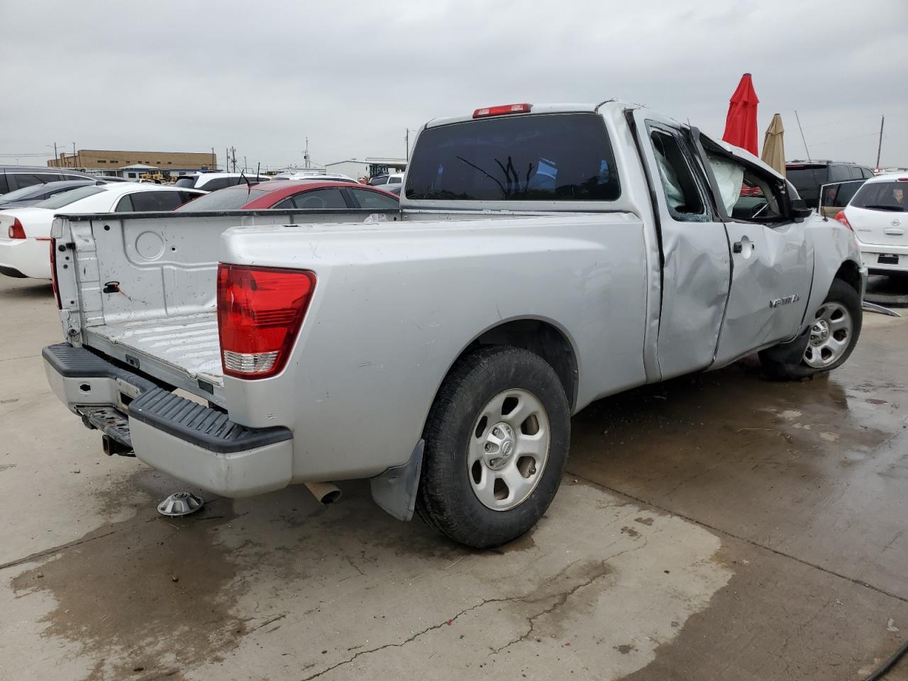 2015 NISSAN TITAN S - Фото 3