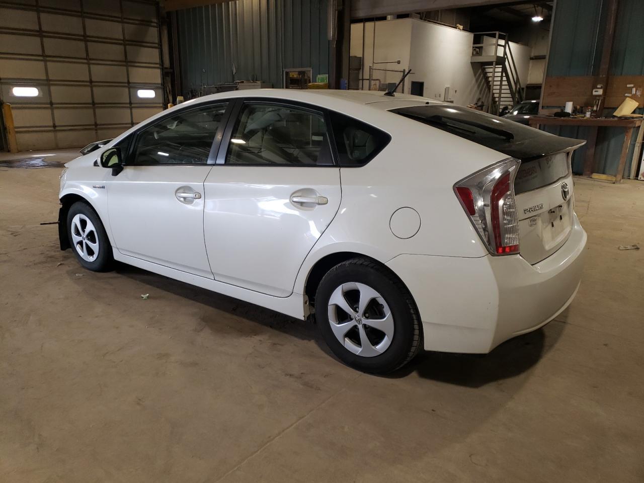 2013 TOYOTA PRIUS - Image 2