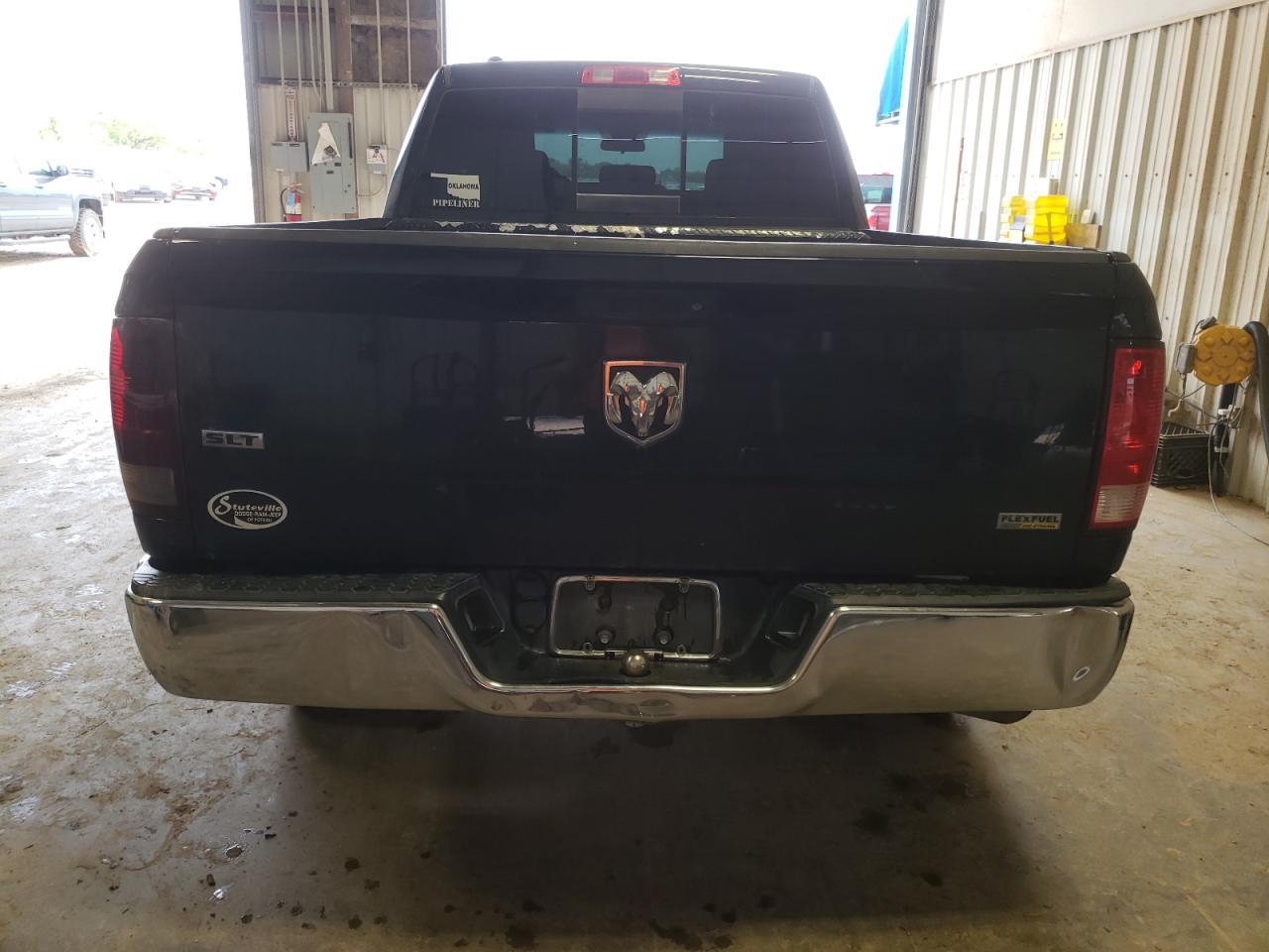 2017 RAM 1500 SLT - Image 6