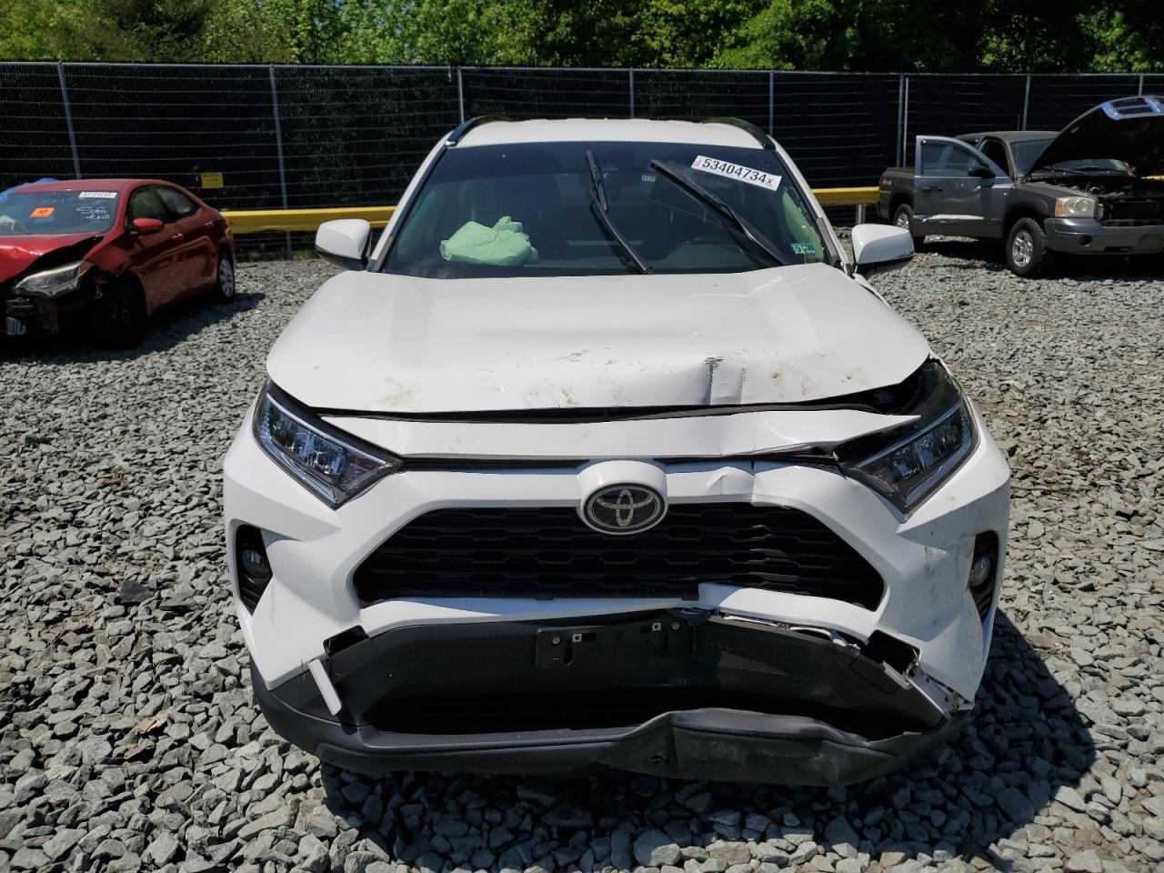 2020 TOYOTA RAV4 XLE - Image 5