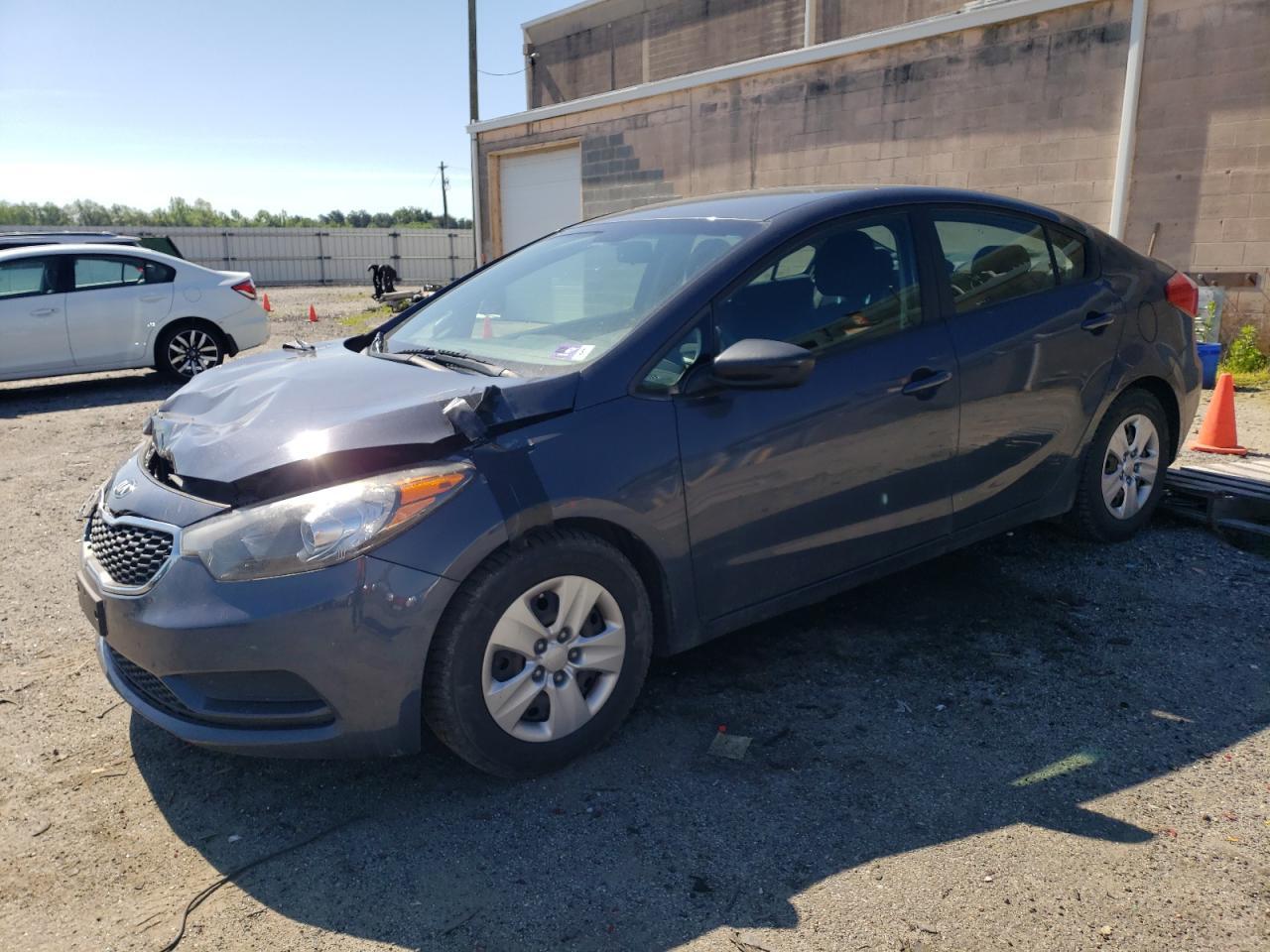 2016 KIA FORTE LX car image