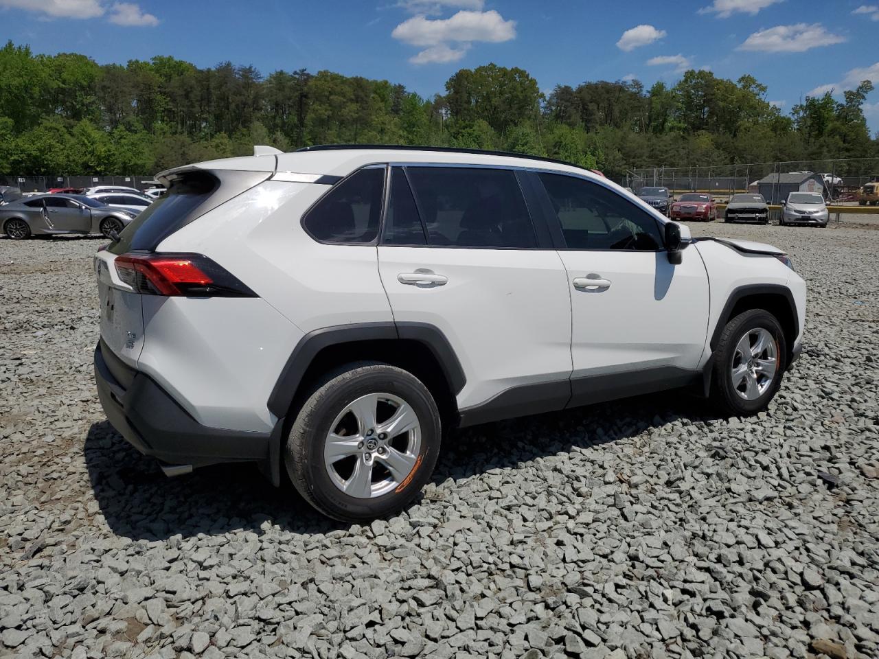 2020 TOYOTA RAV4 XLE - Image 3