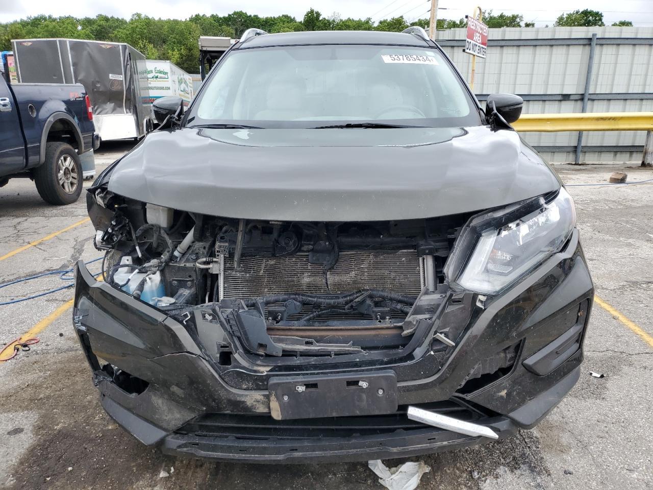 2017 NISSAN ROGUE SV - Image 5