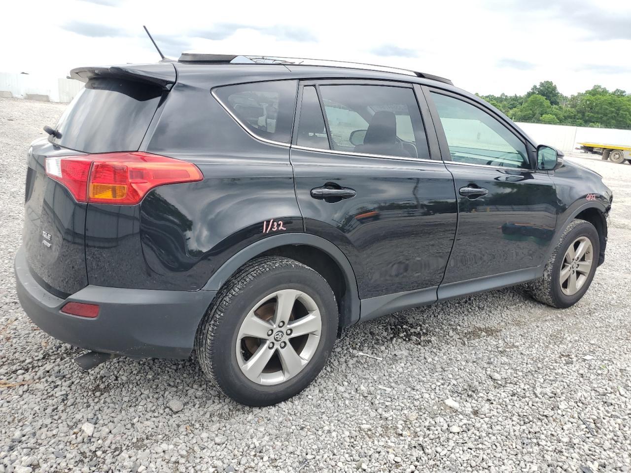 2015 TOYOTA RAV4 XLE - Image 3