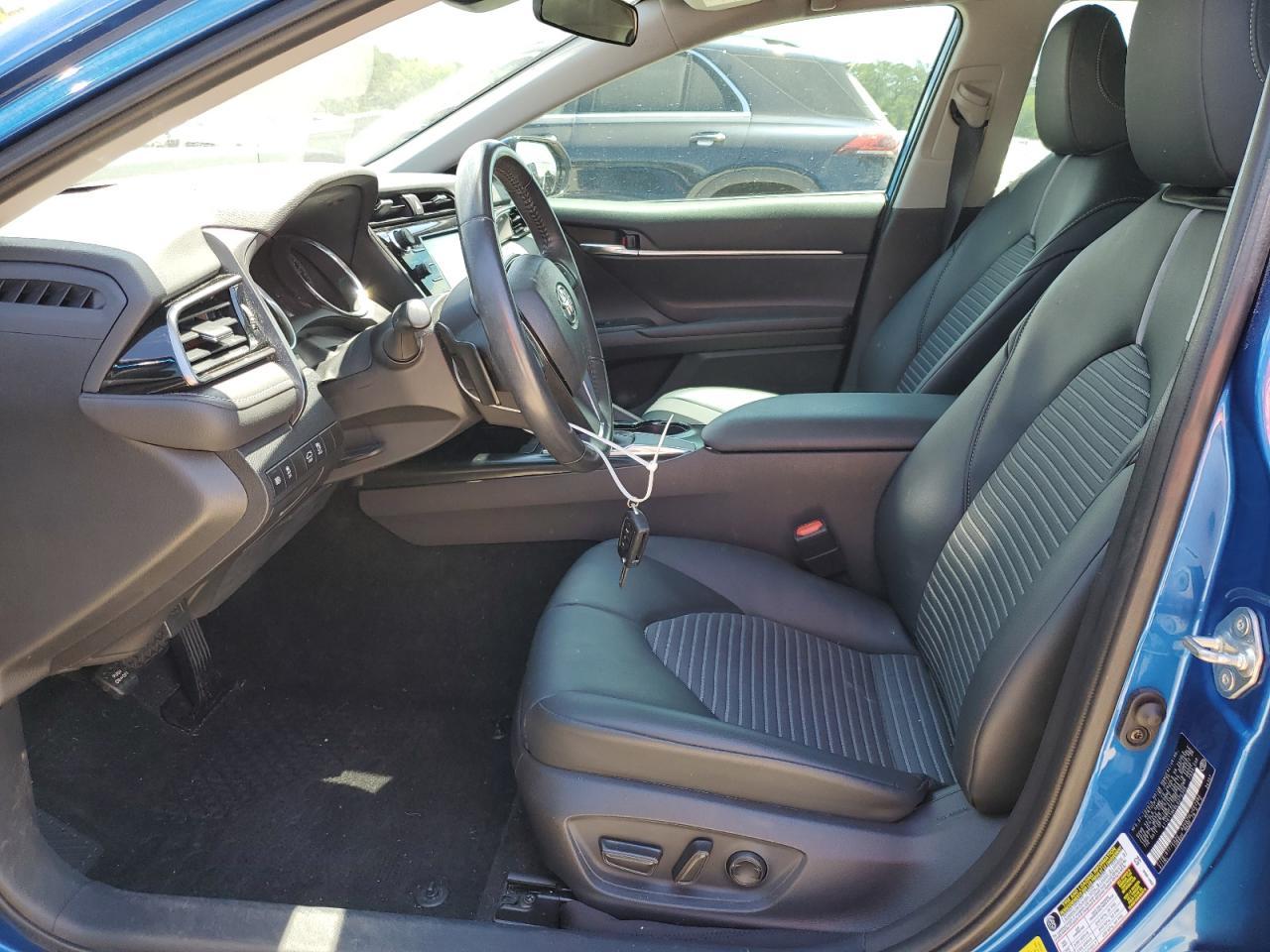 2020 TOYOTA CAMRY SE - Image 7