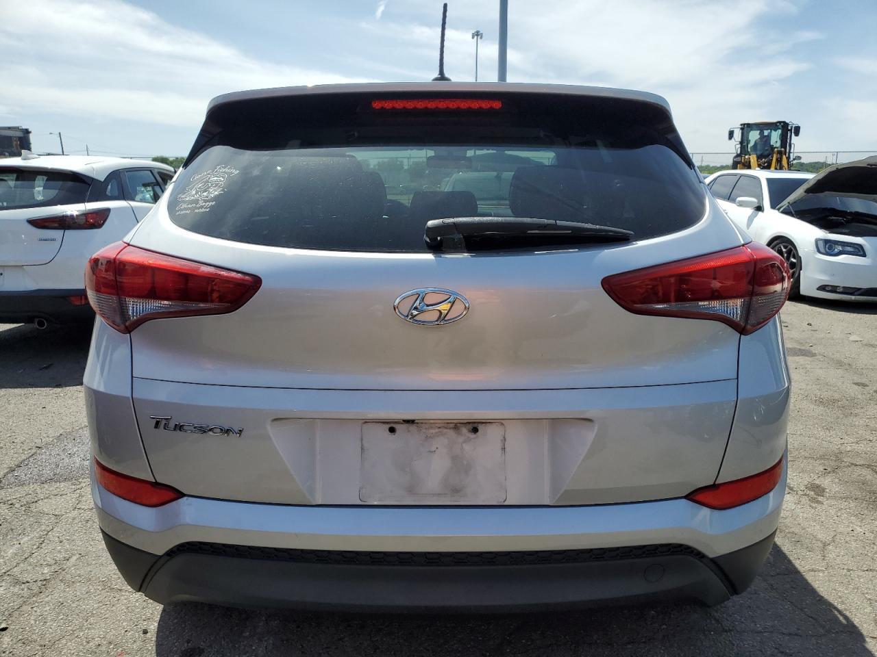 2016 HYUNDAI TUCSON SE - Фото 6