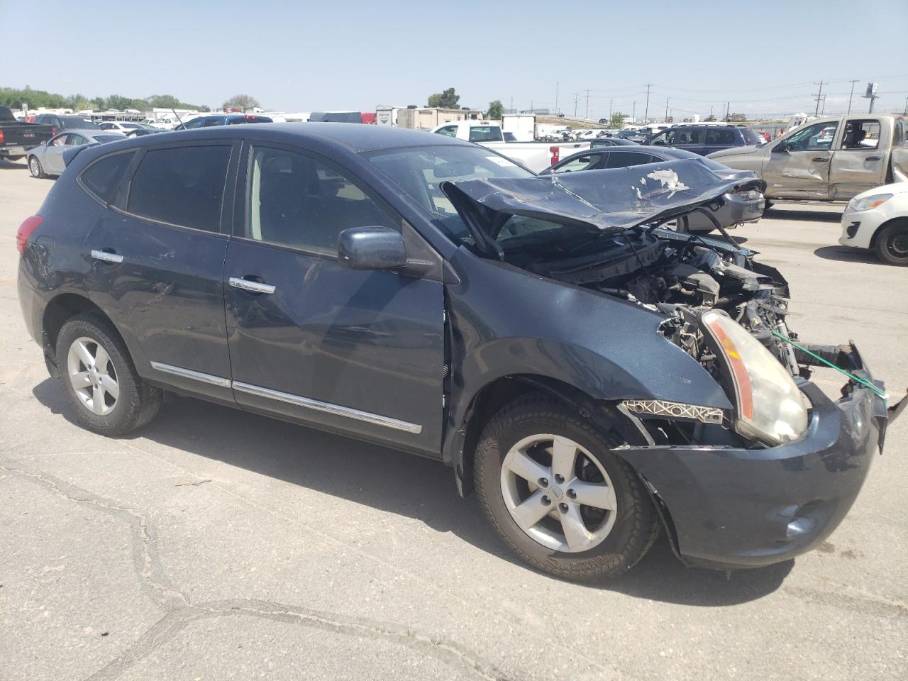 2013 NISSAN ROGUE S - Фото 4