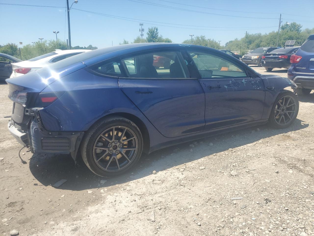 2021 TESLA MODEL 3 - Фото 3