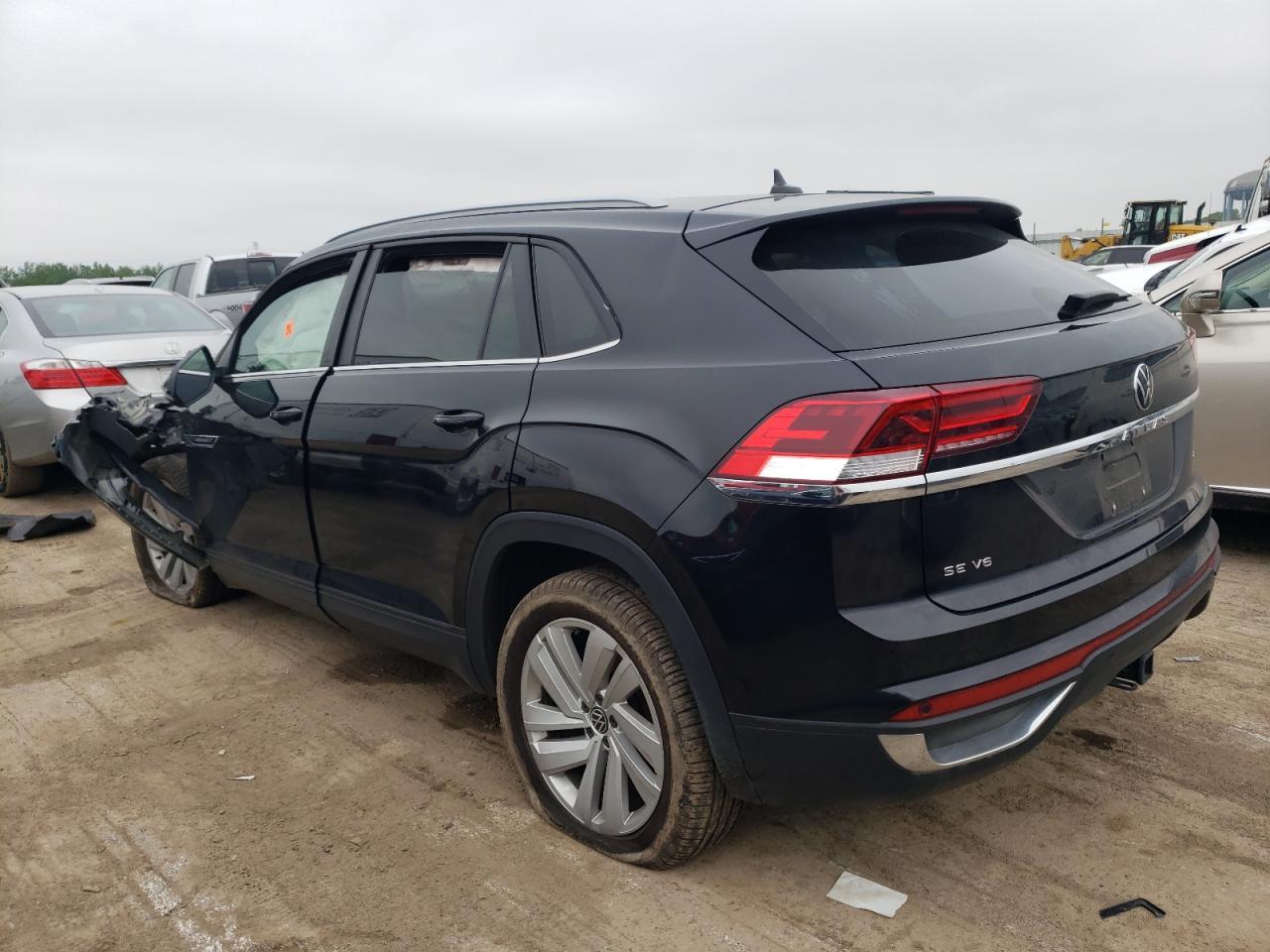 2022 VOLKSWAGEN ATLAS CROS - Image 2