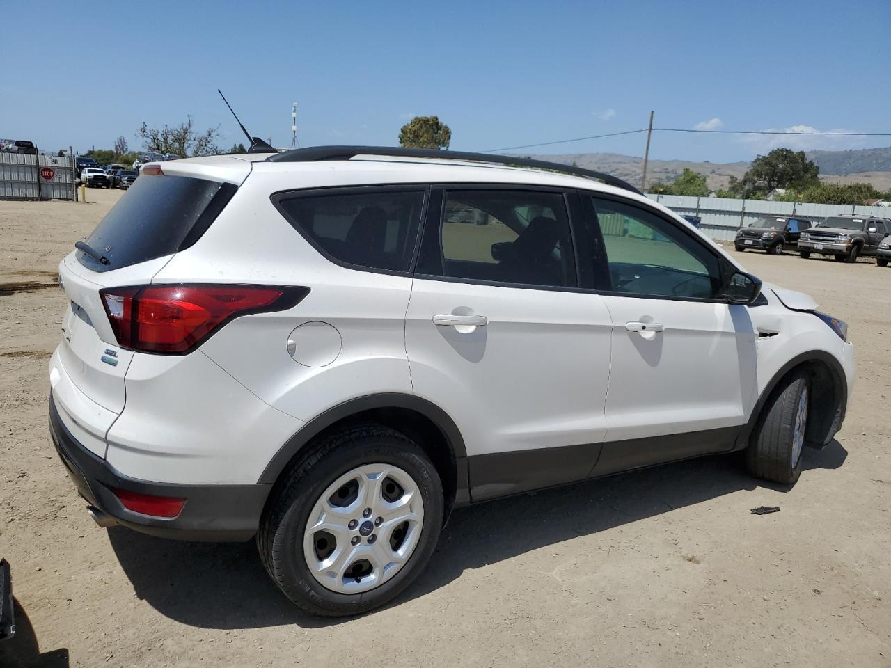2019 FORD ESCAPE SEL - Фото 3