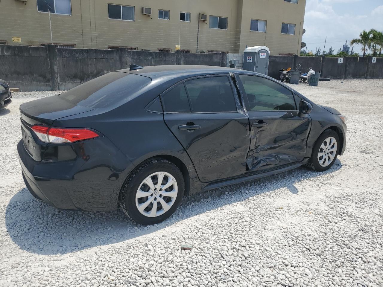 2021 TOYOTA COROLLA LE - Image 3