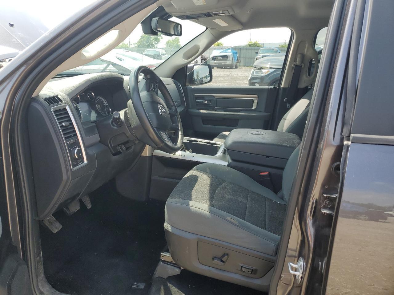 2017 RAM 1500 SLT - Image 7