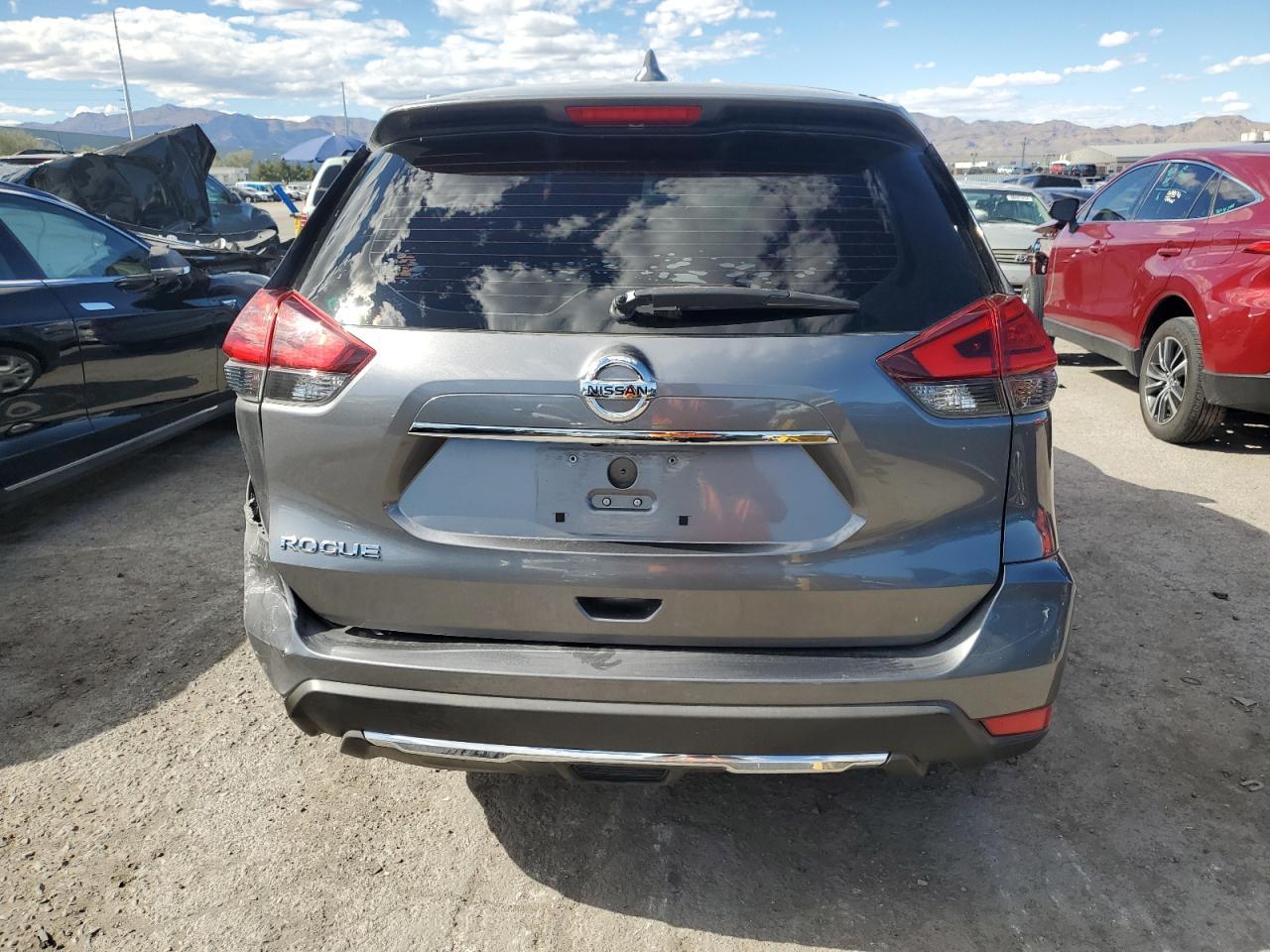 2017 NISSAN ROGUE S - Фото 6