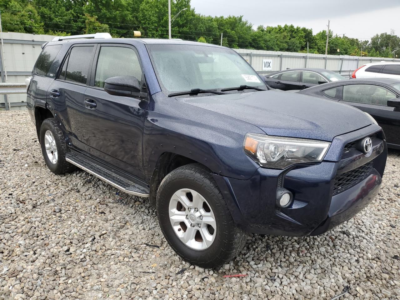 2017 TOYOTA 4RUNNER SR - Image 4
