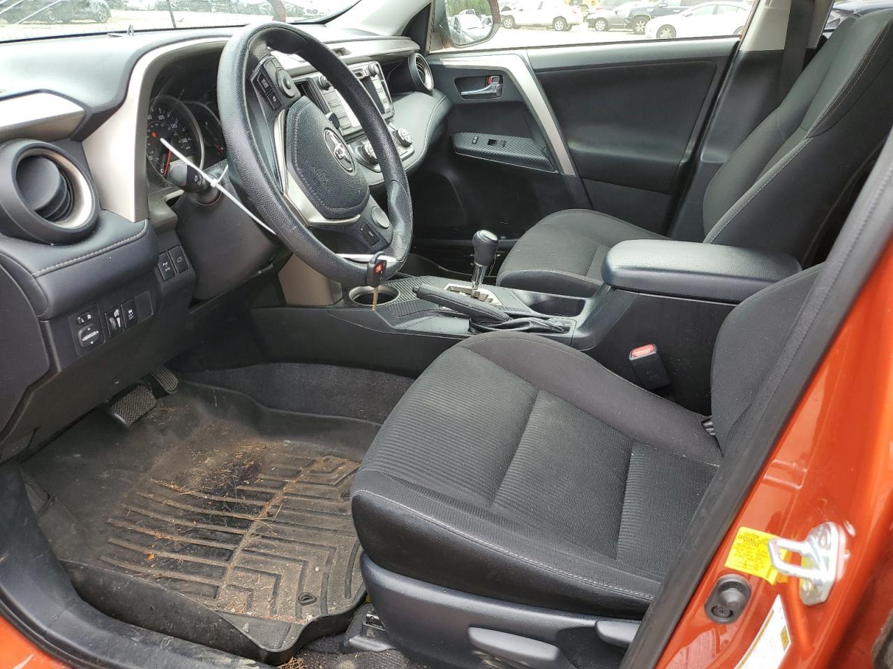 2015 TOYOTA RAV4 XLE - Фото 7