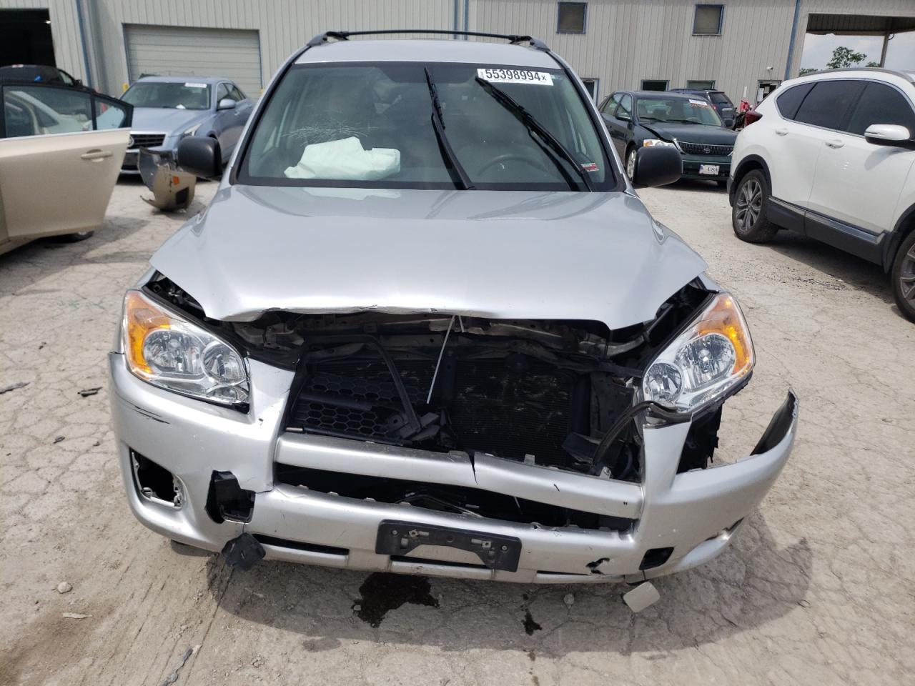 2011 TOYOTA RAV4 - Фото 5