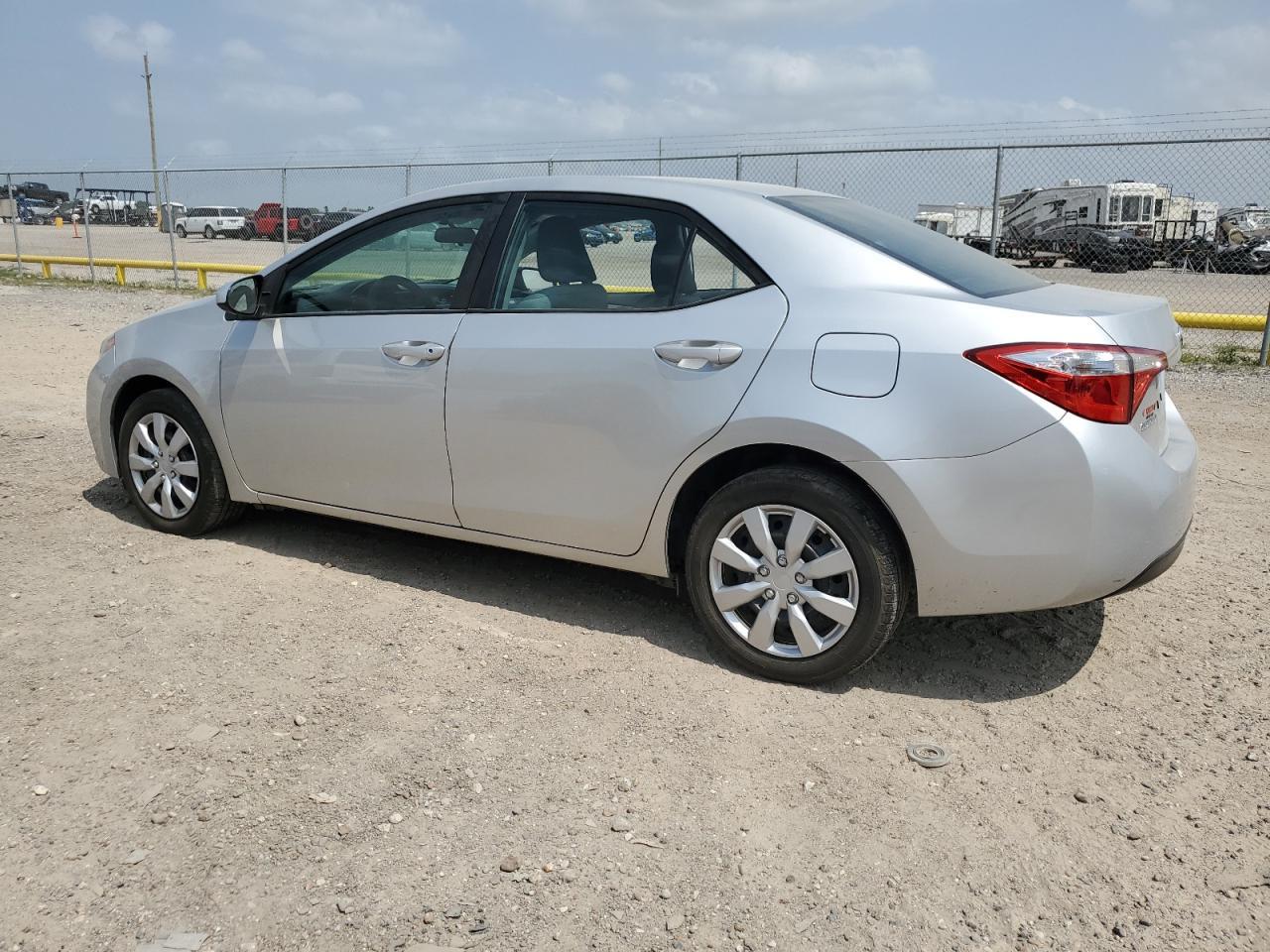 2016 TOYOTA COROLLA L - Фото 2