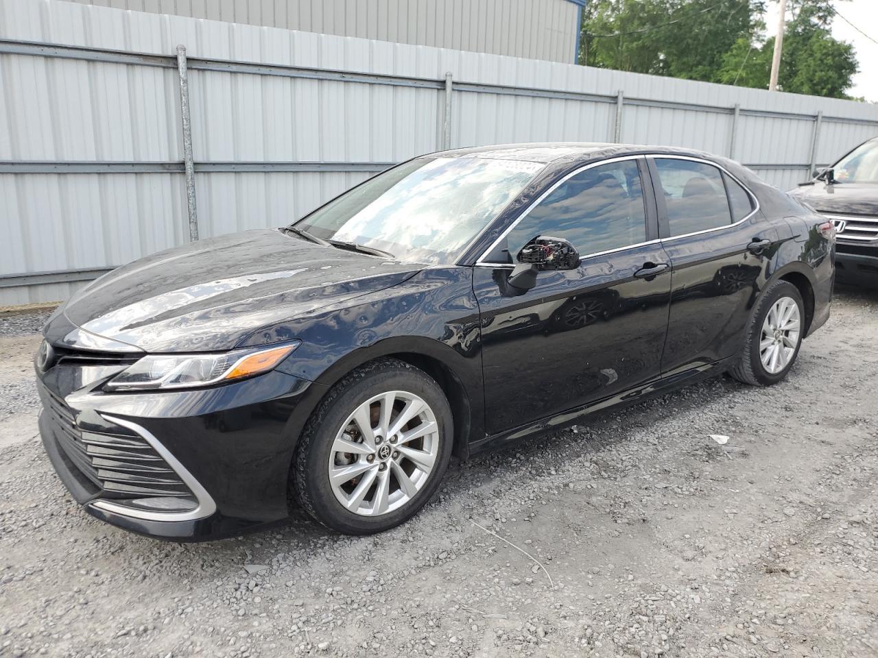 2021 TOYOTA CAMRY LE car image