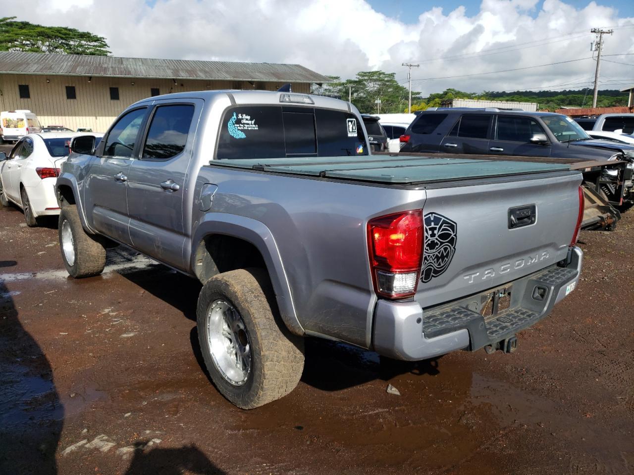 2017 TOYOTA TACOMA DOU - Фото 2