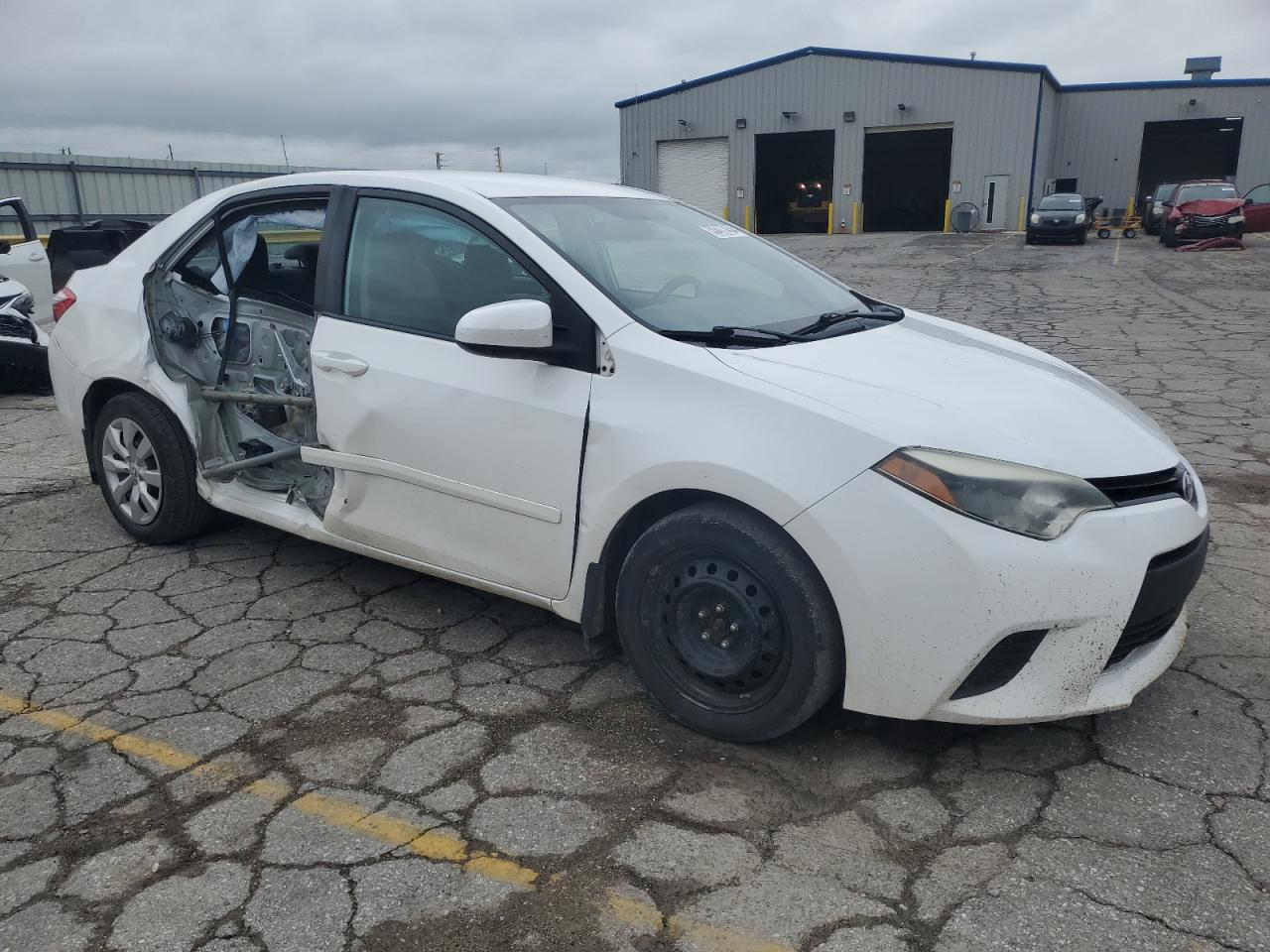 2014 TOYOTA COROLLA L - Image 4