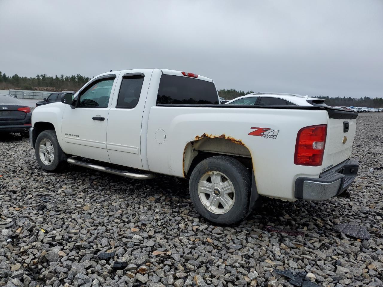 2013 CHEVROLET SILVERADO - Image 2