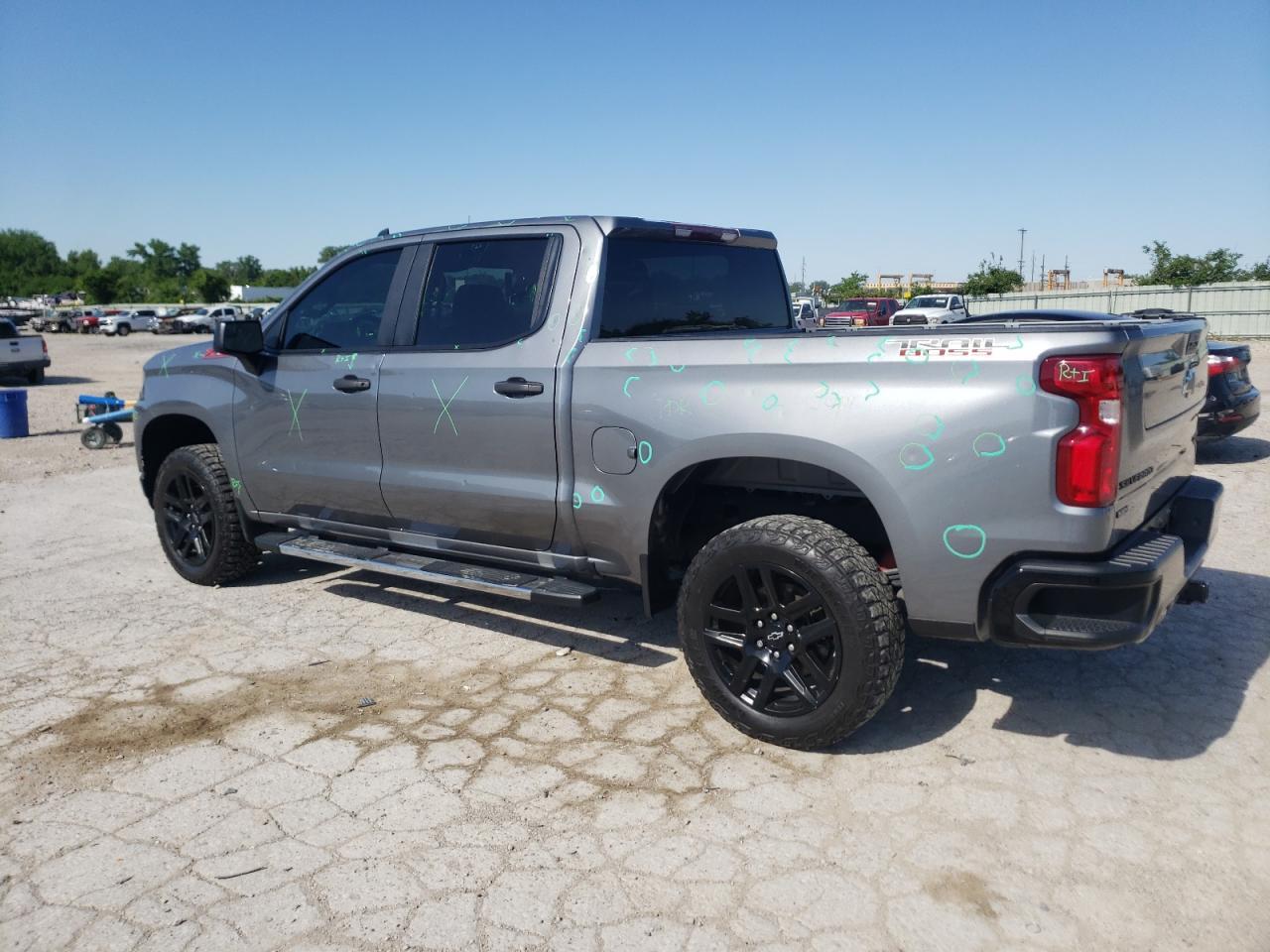2021 CHEVROLET SILVERADO - Image 2