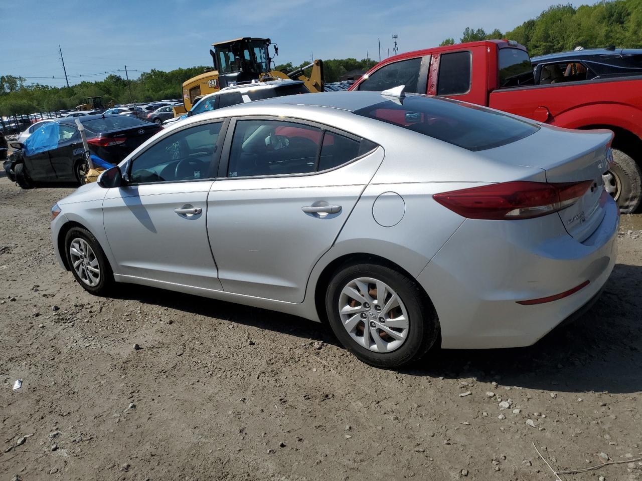 2018 HYUNDAI ELANTRA SE - Фото 2