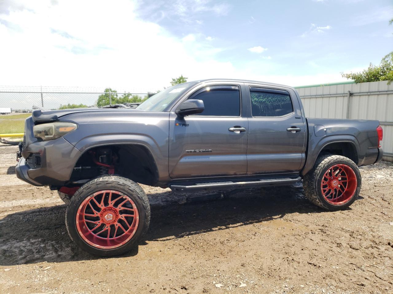 2017 TOYOTA TACOMA DOU