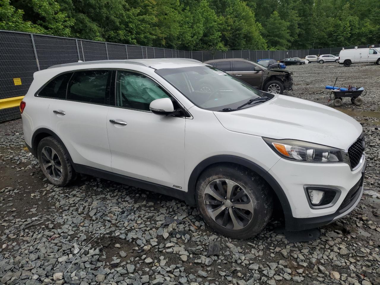 2016 KIA SORENTO EX - Image 4