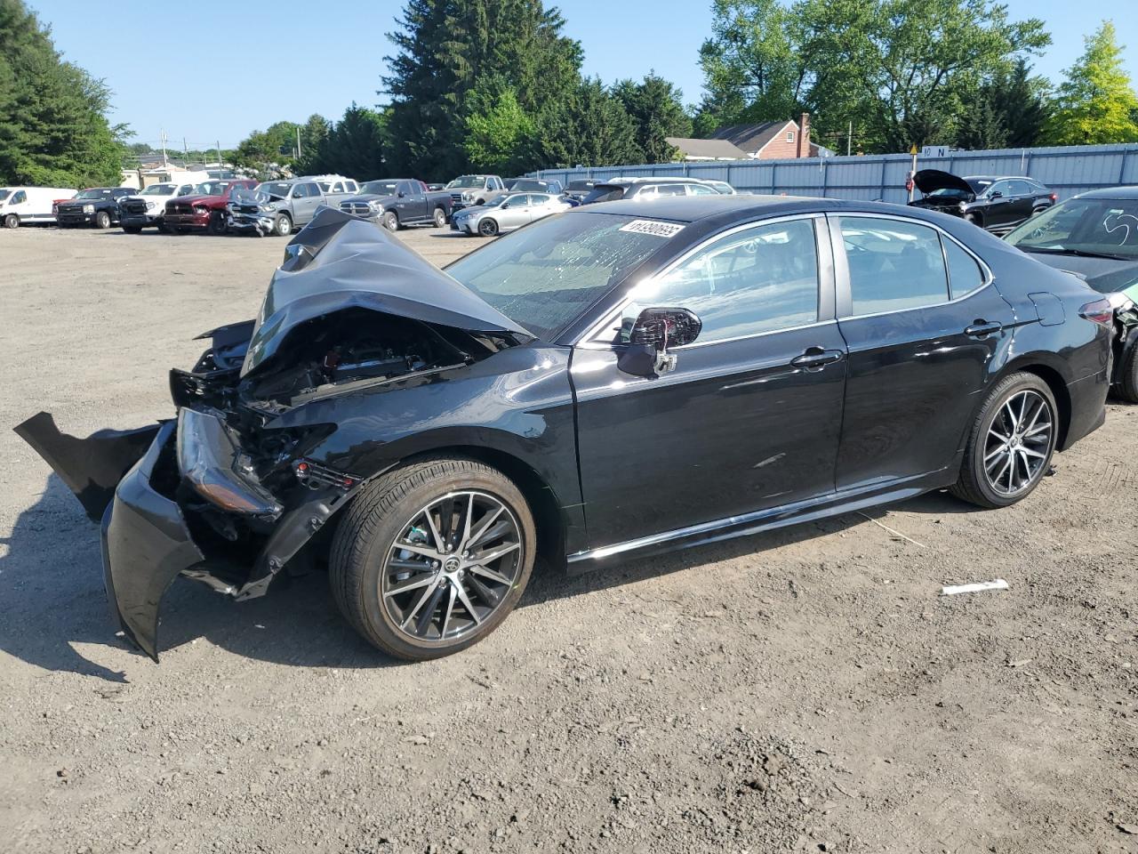 2024 TOYOTA CAMRY SE N car image