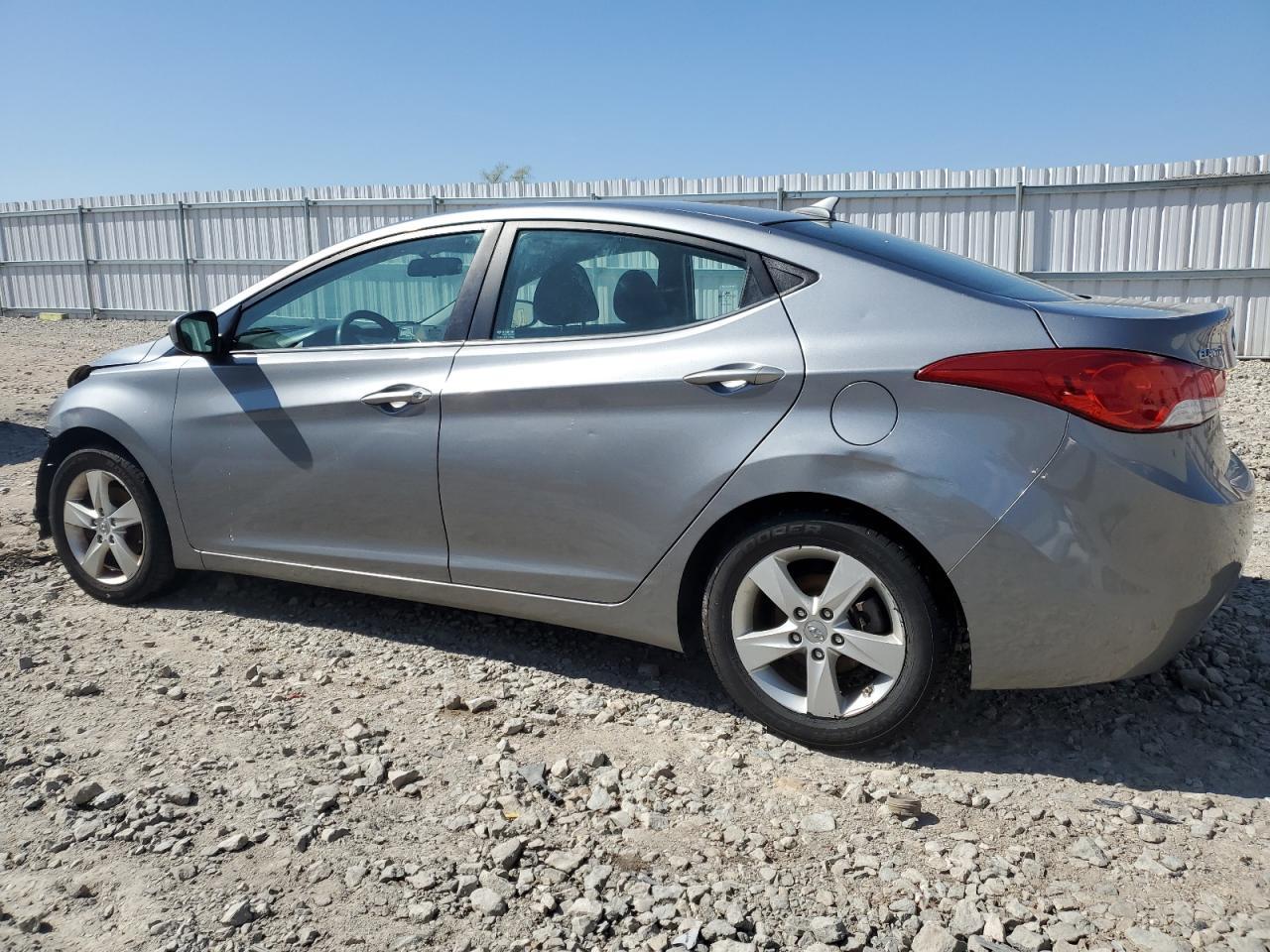 2013 HYUNDAI ELANTRA GL - Фото 2