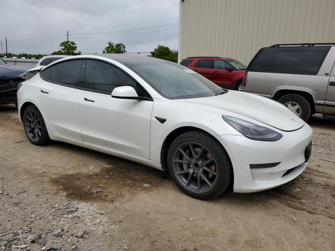 2021 TESLA MODEL 3 - Фото 4