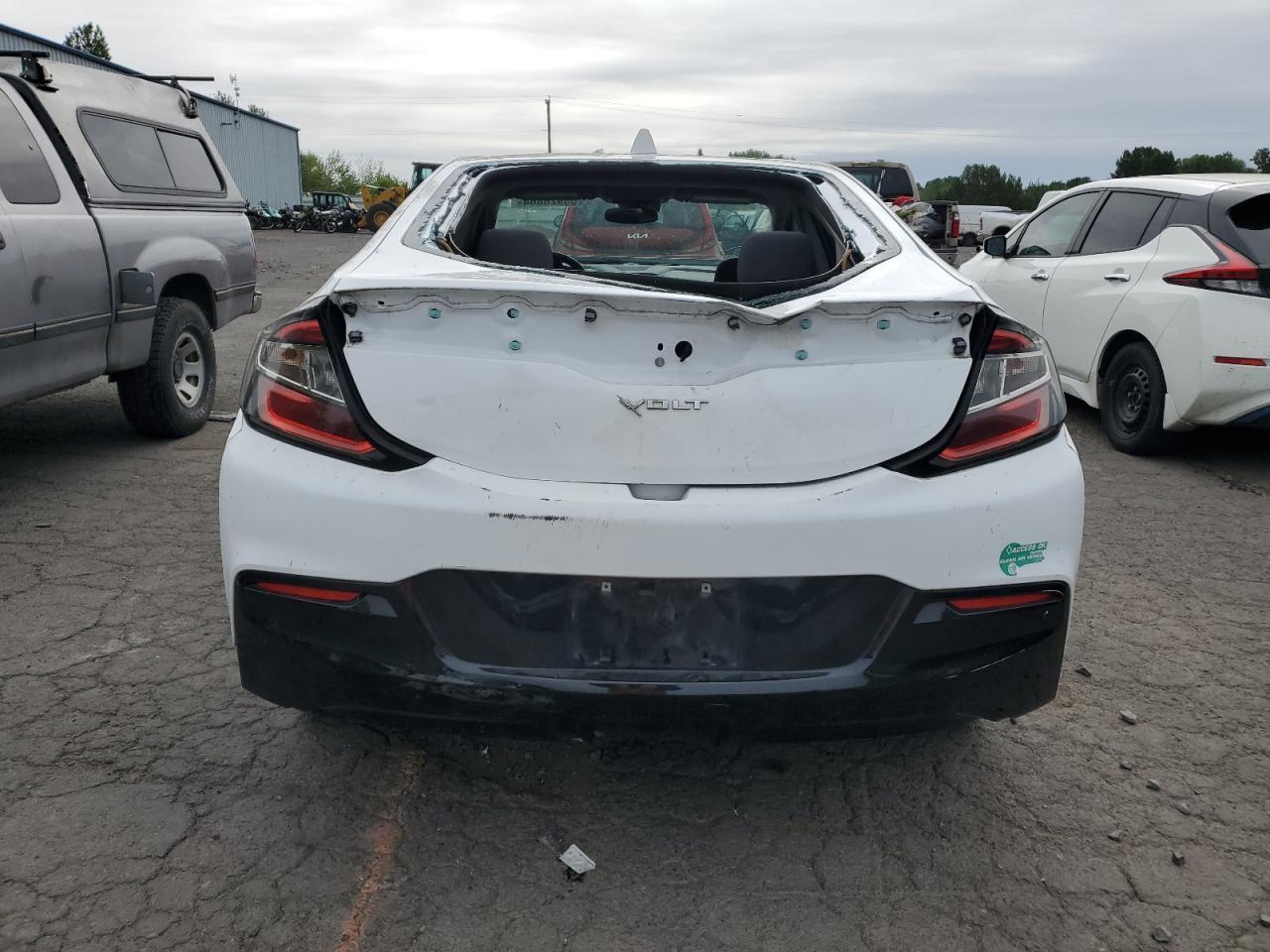 2017 CHEVROLET VOLT LT - Image 6