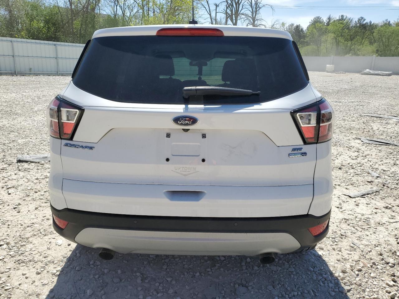 2017 FORD ESCAPE SE - Фото 6