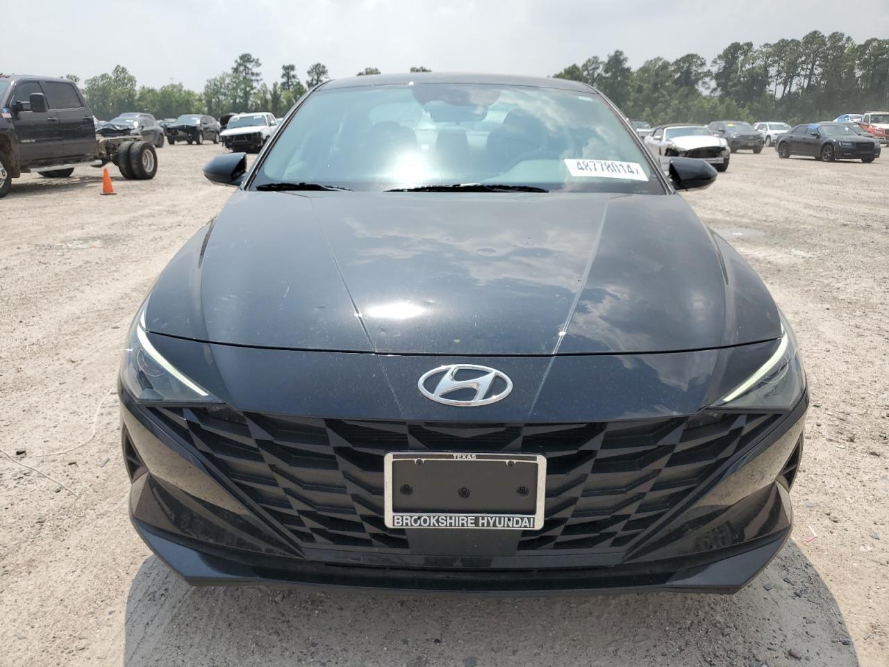 2022 HYUNDAI ELANTRA SE - Фото 5