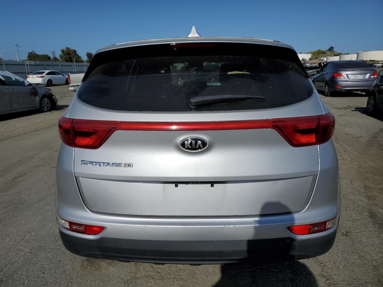 2017 KIA SPORTAGE L - Image 6