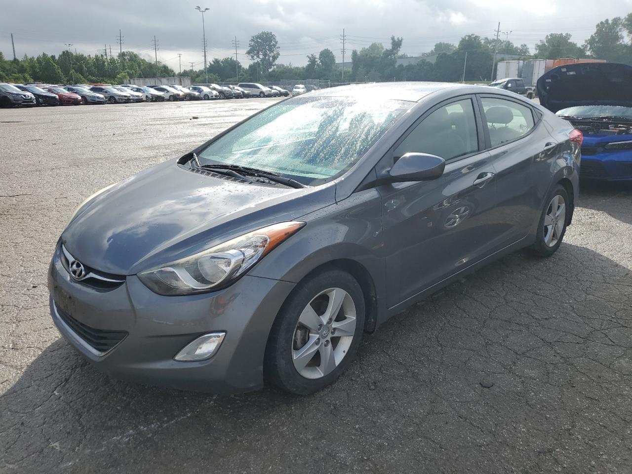 2013 HYUNDAI ELANTRA GL