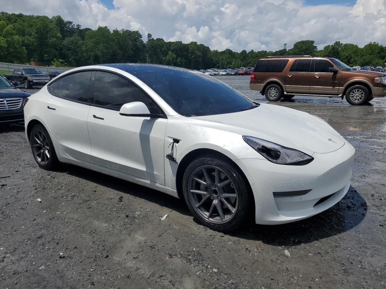 2022 TESLA MODEL 3 - Image 4