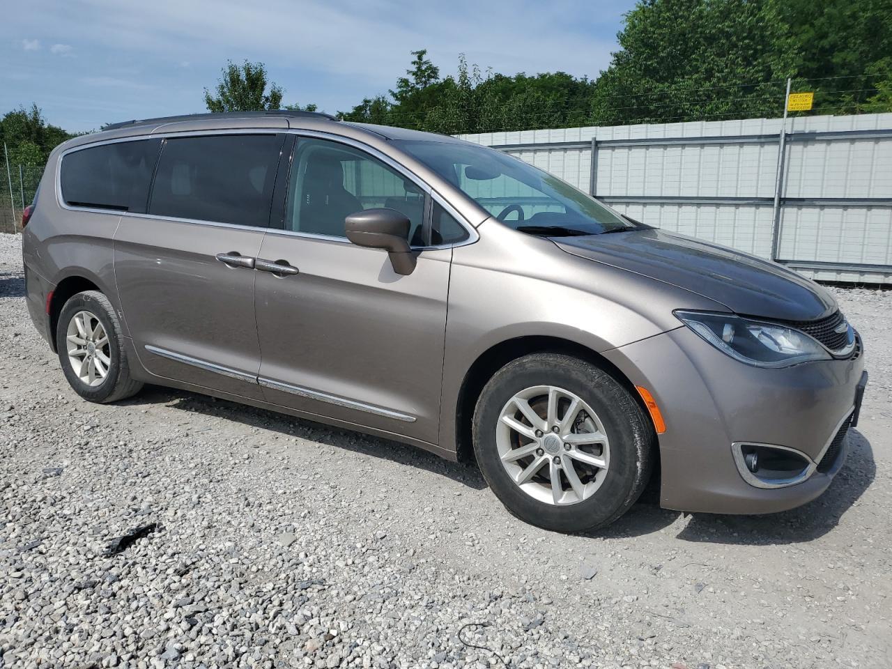 2017 CHRYSLER PACIFICA T - Image 4