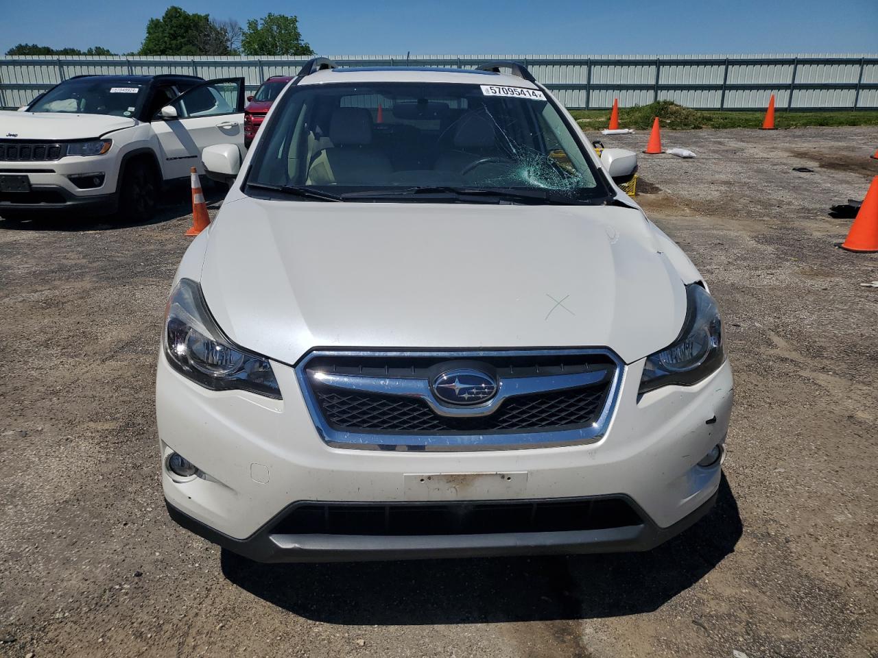 2014 SUBARU XV CROSSTR - Image 5