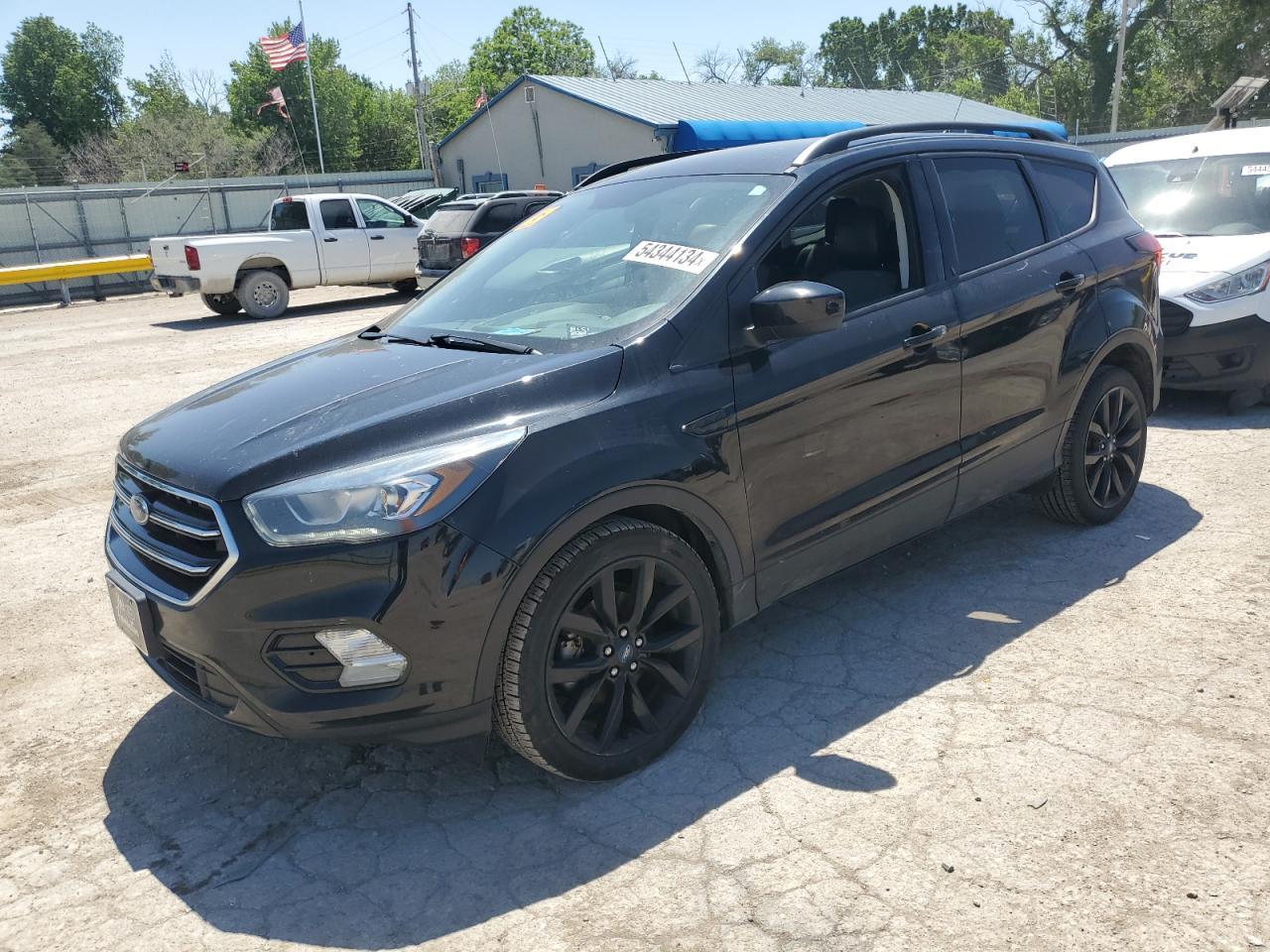 2019 FORD ESCAPE SE car image