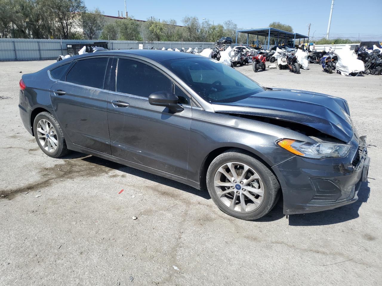 2020 FORD FUSION SE - Image 4